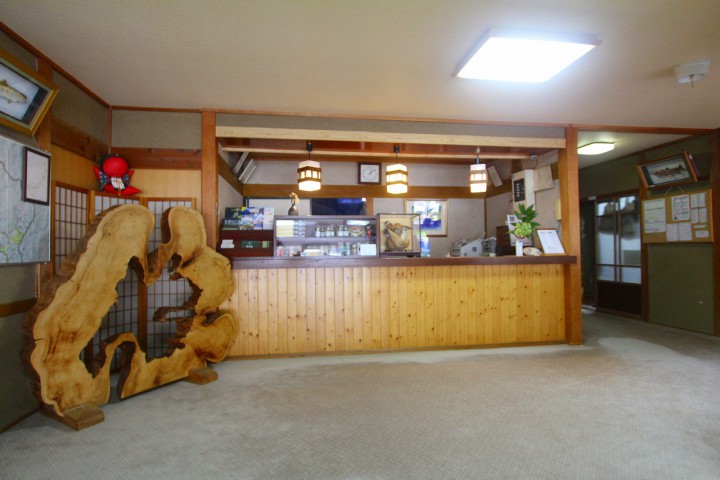 観光や渓流釣りを楽しむ旅行客の常宿としてご好評いただいております。 観光や渓流釣りを楽しむ旅行客の常宿としてご好評いただいております。